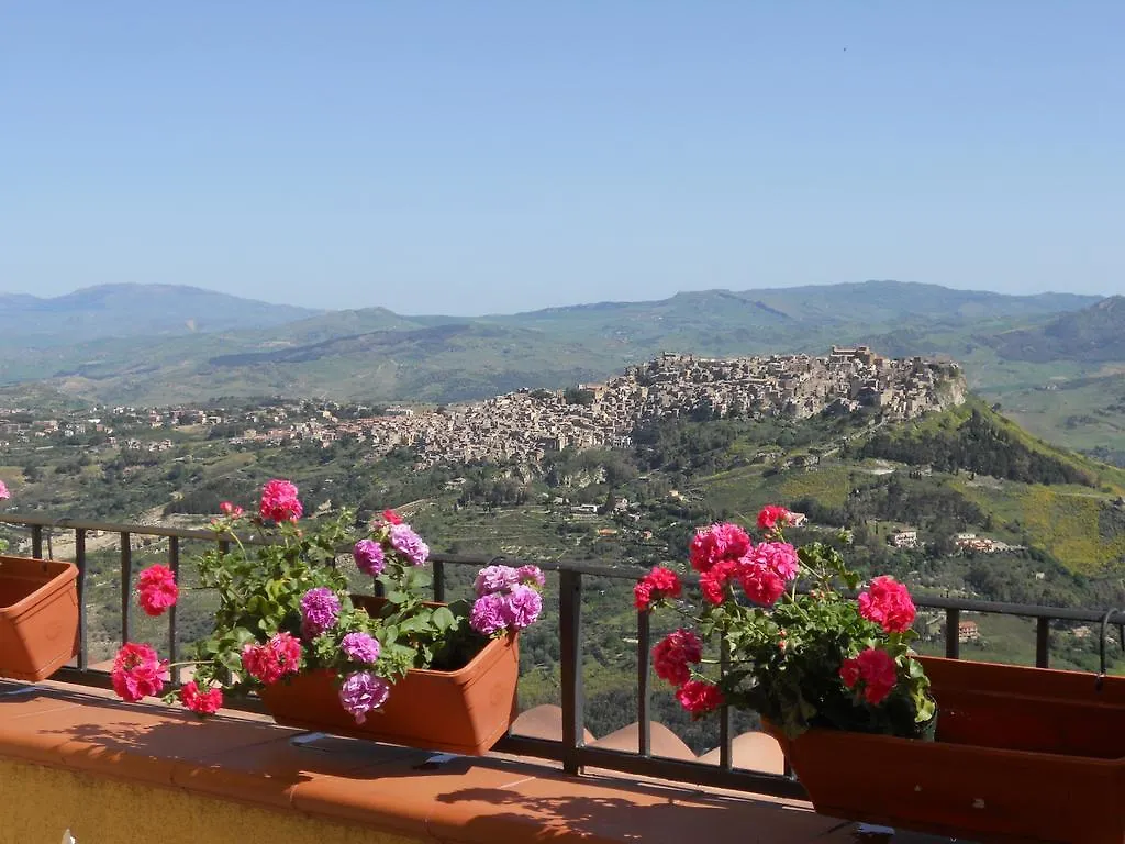 Sicily Rooms Enna 0*,  Italien